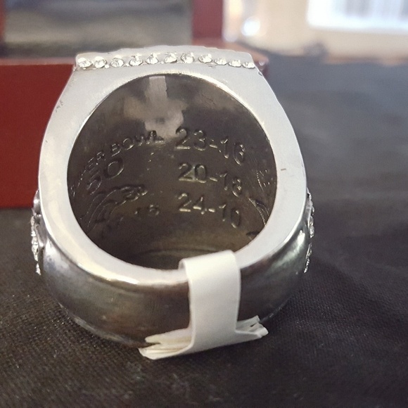 Denver Broncos Championship Ring Fan Edition Super Bowl 50 - Picture 11 of 11